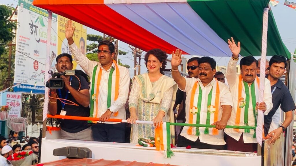 PRIYANKA GANDHI-ROAD SHOW