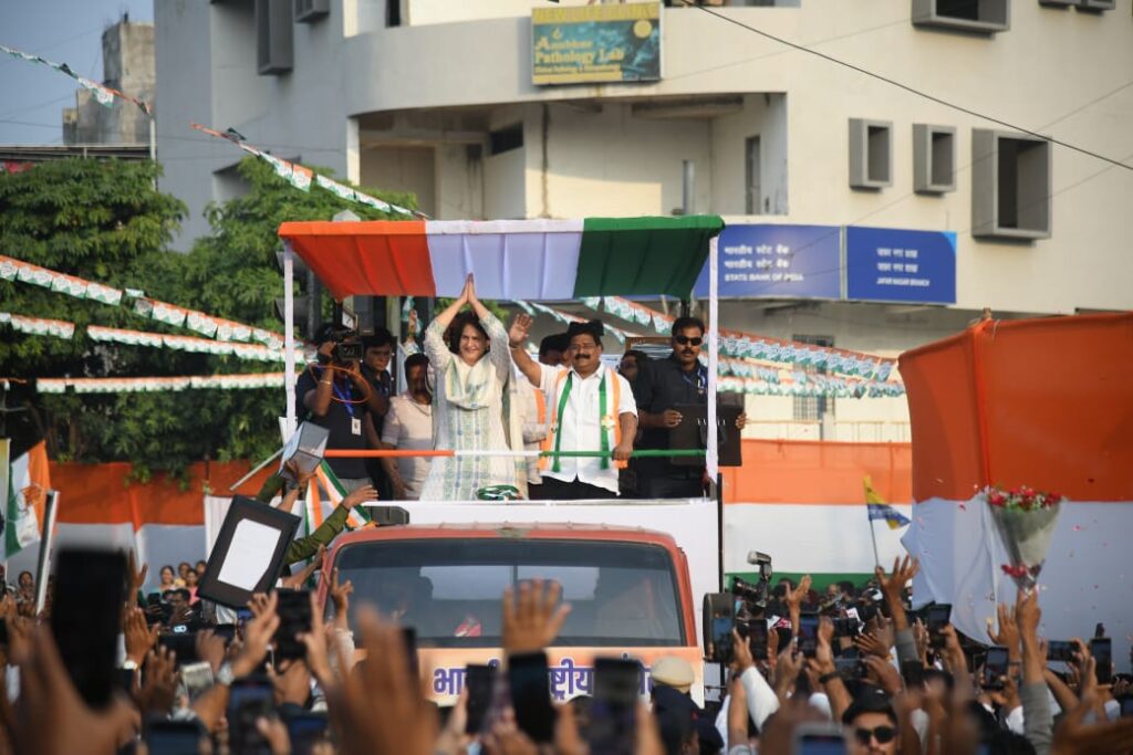 PRIYANKA GANDHI-ROAD SHOW