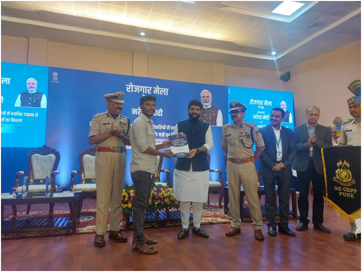 PM Modi Distributes 71000 Appointment Letters